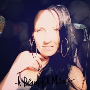 Meet your Posher, Tabitha